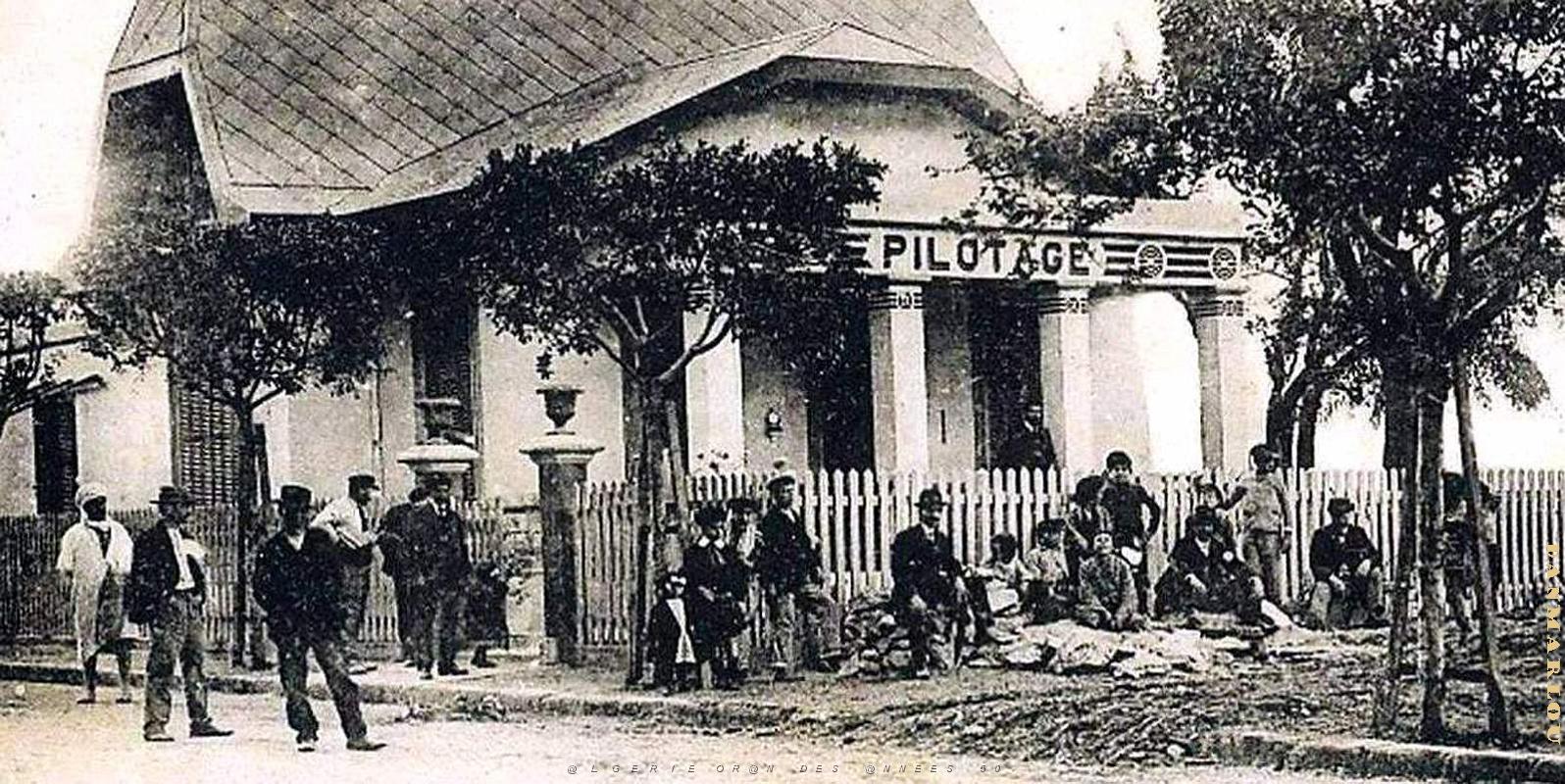 2960- Philippeville - Poste Pilote2.jpg